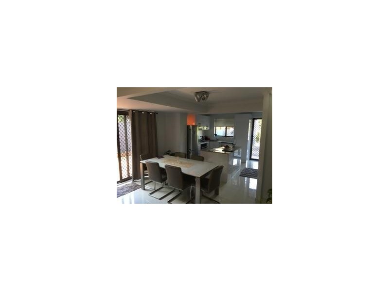 4/57 Benowa Road, Southport QLD 4215