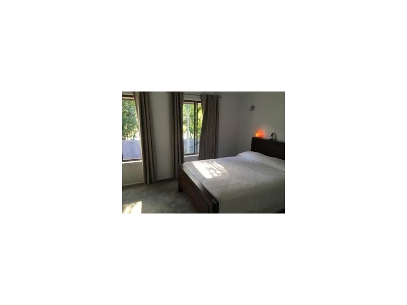 4/57 Benowa Road, Southport QLD 4215