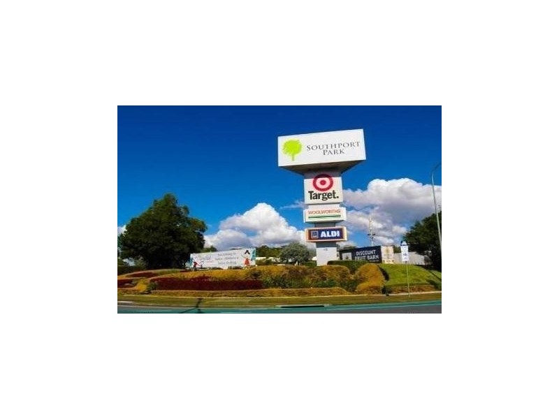 4/57 Benowa Road, Southport QLD 4215