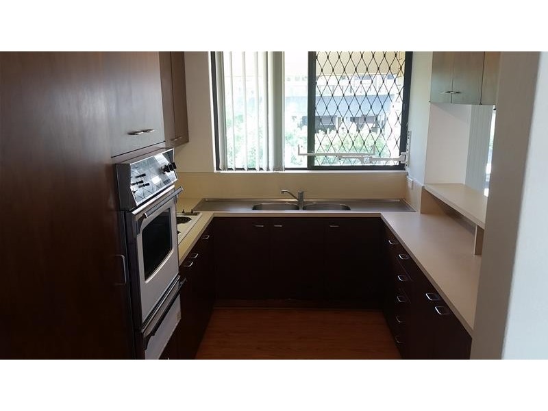 9/2 Marine Parade, Southport QLD 4215