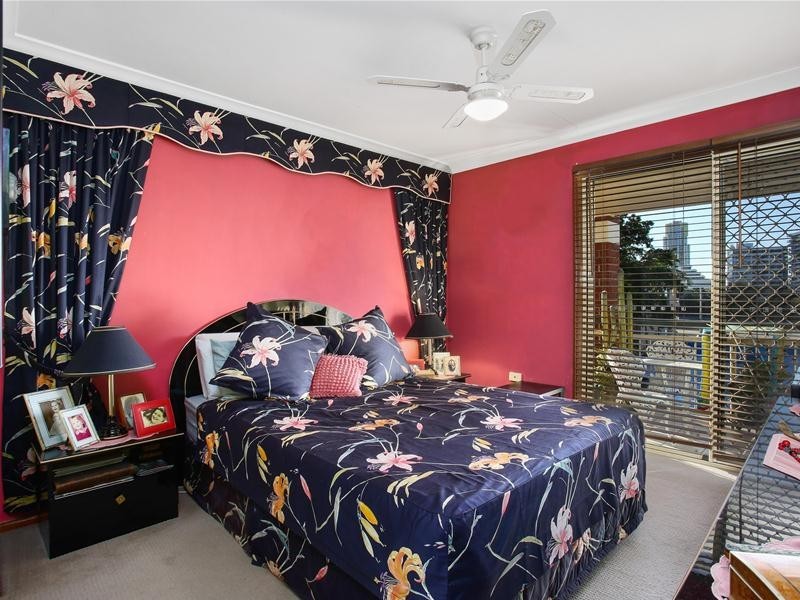 10/66-68 Bauer Street, Southport QLD 4215