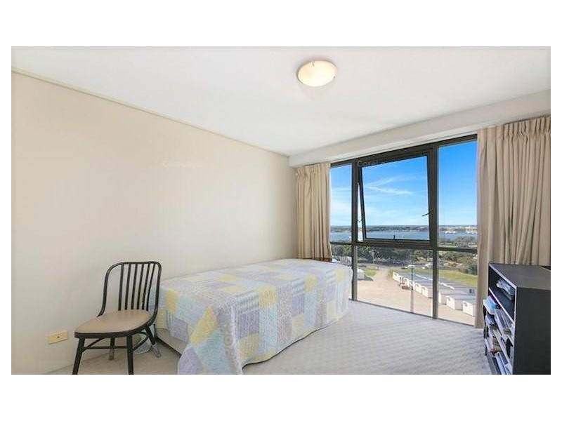 216/105 Scarborough Street, Southport QLD 4215