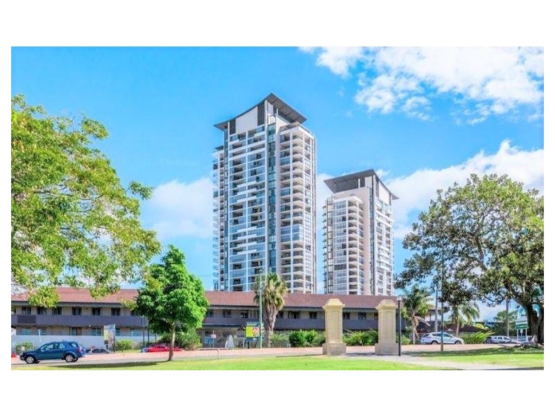 216/105 Scarborough Street, Southport QLD 4215