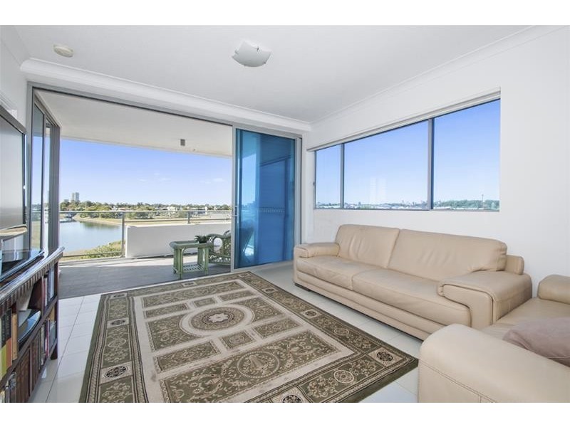 303/2 East Quay Drive, Biggera Waters QLD 4216