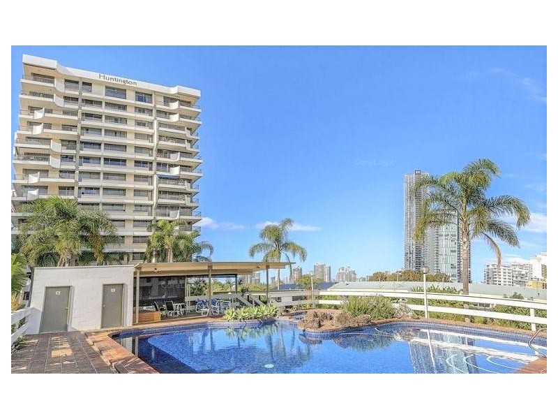 4C/10 Marine Parade, Southport QLD 4215