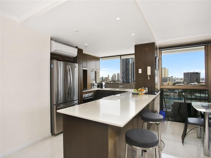 10 Marine Parade, Southport QLD 4215