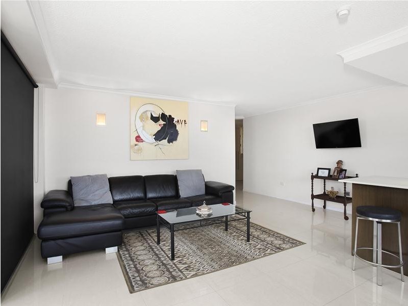 10 Marine Parade, Southport QLD 4215