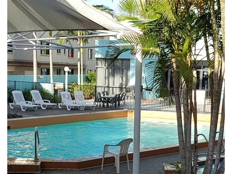 215/132 Marine Parade, Southport QLD 4215