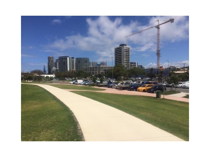 215/132 Marine Parade, Southport QLD 4215