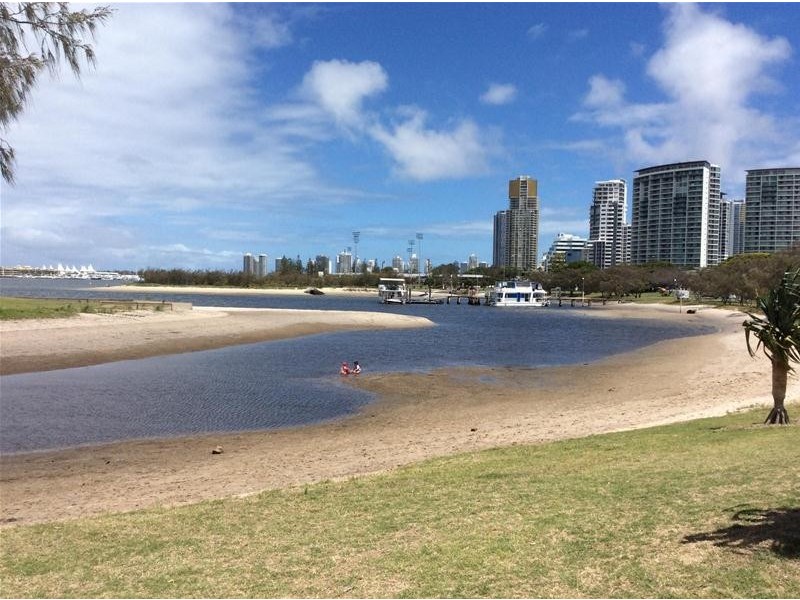 215/132 Marine Parade, Southport QLD 4215