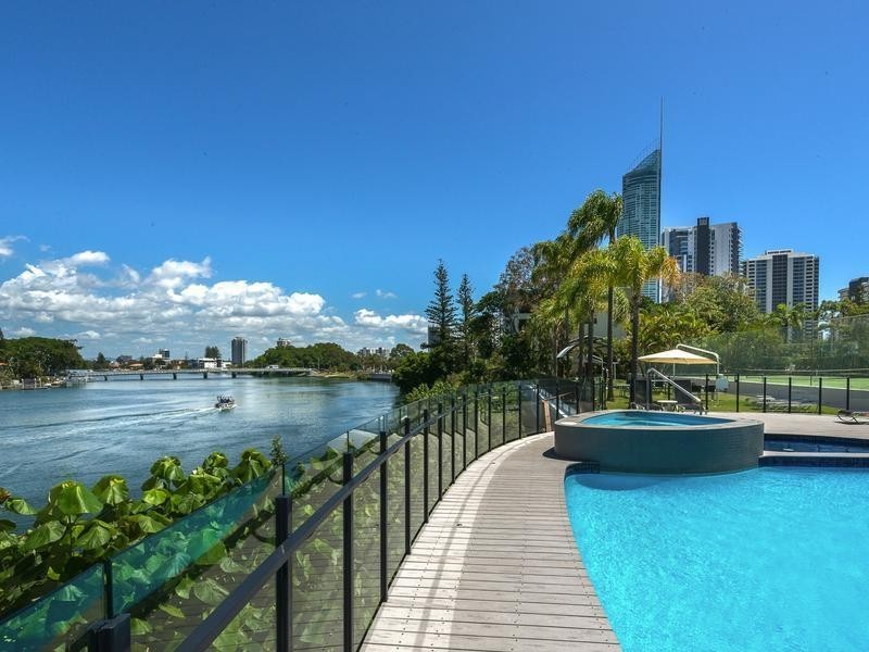 75/2940 Gold Coast Highway, Surfers Paradise QLD 4217