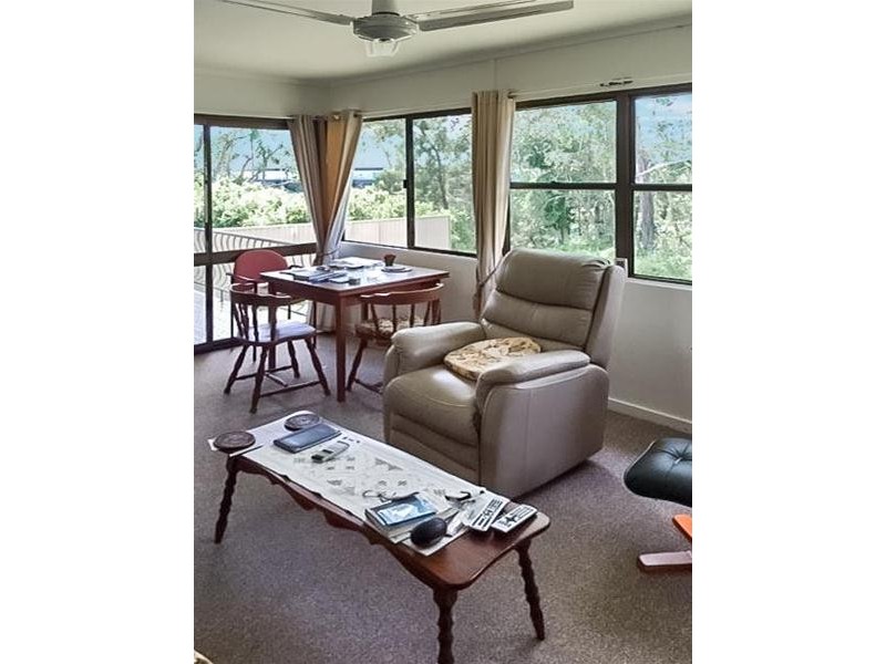 12 Cooper Parade, Southport QLD 4215