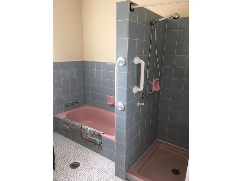 12 Cooper Parade, Southport QLD 4215