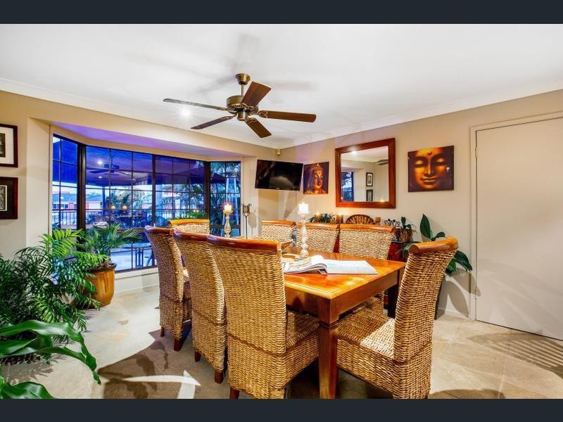 343 Bayview Street, Hollywell QLD 4216