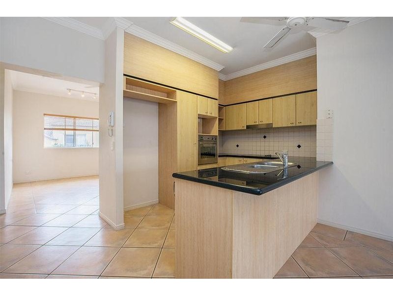 13/82 Limetree Parade, Runaway Bay QLD 4216