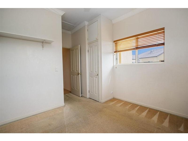 13/82 Limetree Parade, Runaway Bay QLD 4216