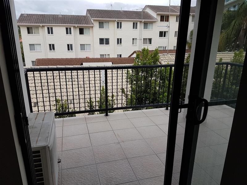 24/15-17  LLOYD Street, Southport QLD 4215