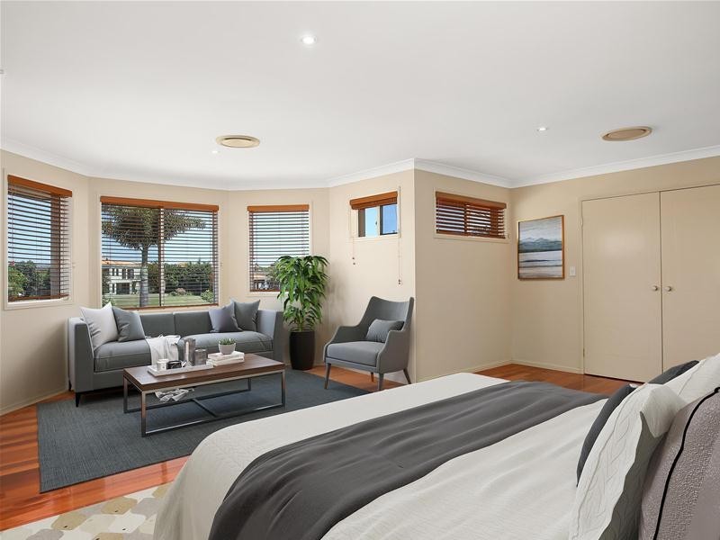 26 Sabrina Avenue, Helensvale QLD 4212