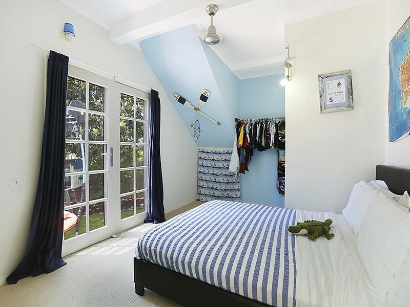 3 Ellen Street, Southport QLD 4215