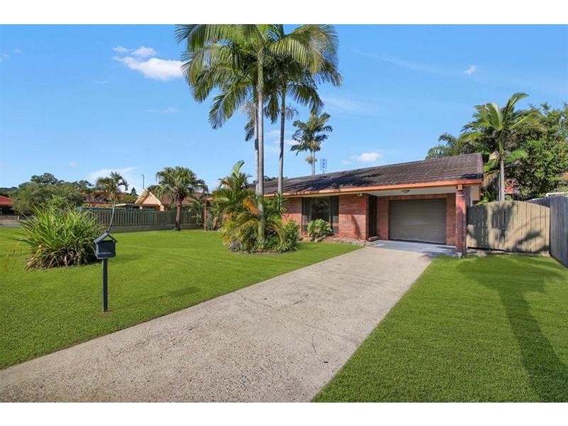 4 Numeralla Avenue, Ashmore QLD 4214