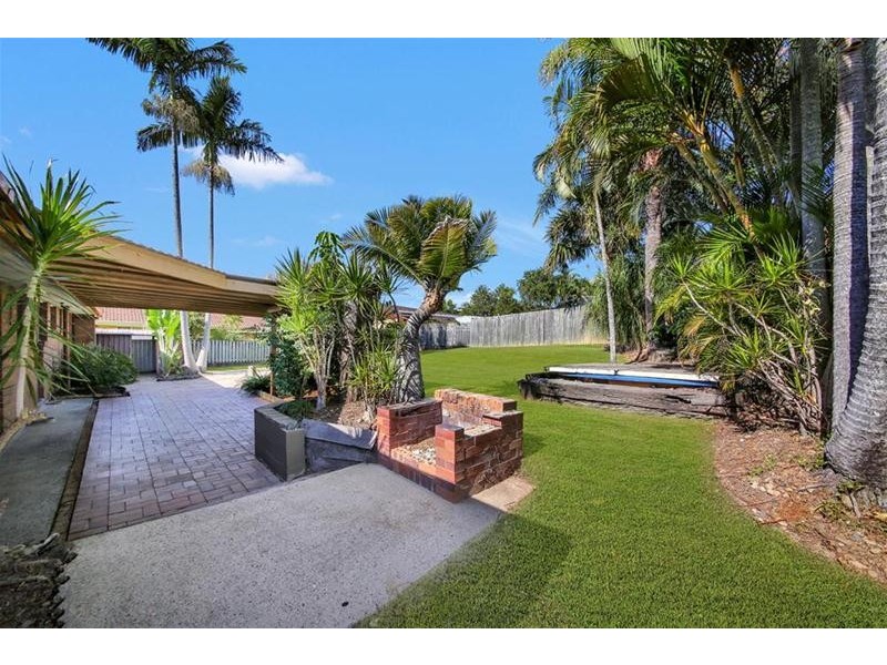 4 Numeralla Avenue, Ashmore QLD 4214