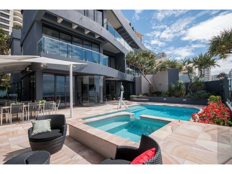 2/3507  Main Beach Parade, Main Beach QLD 4217