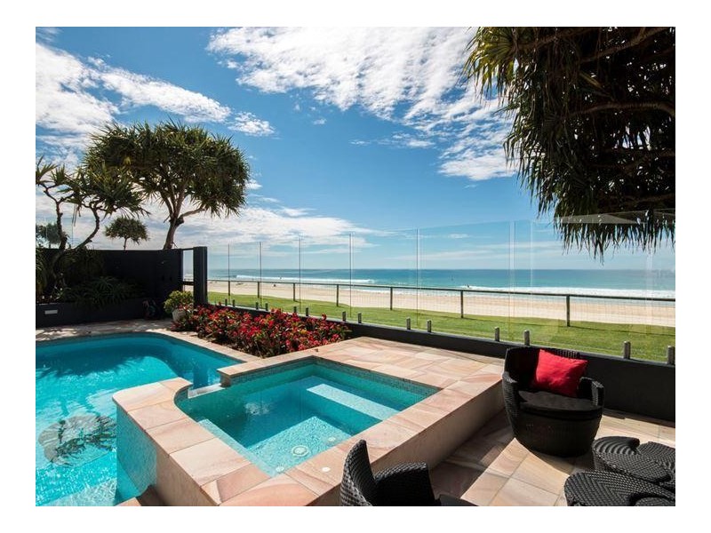 2/3507  Main Beach Parade, Main Beach QLD 4217