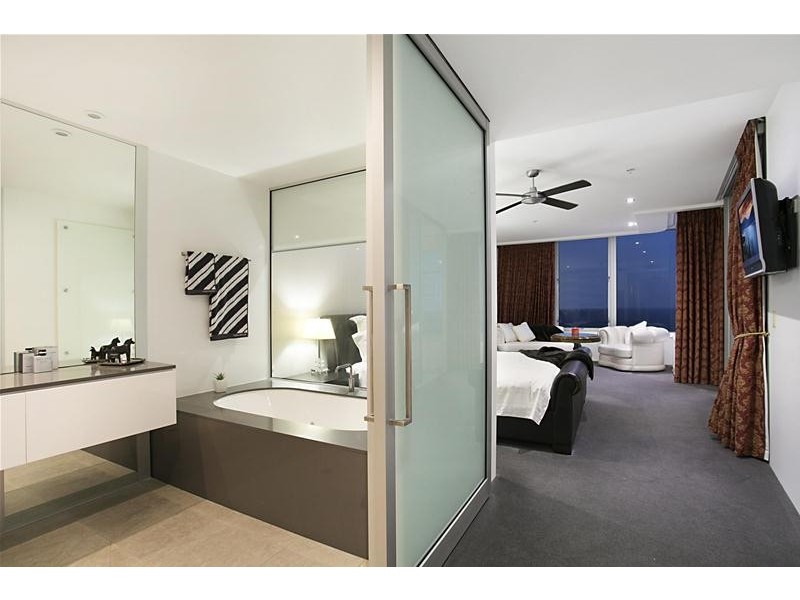 7102/9 Hamilton Avenue, Surfers Paradise QLD 4217