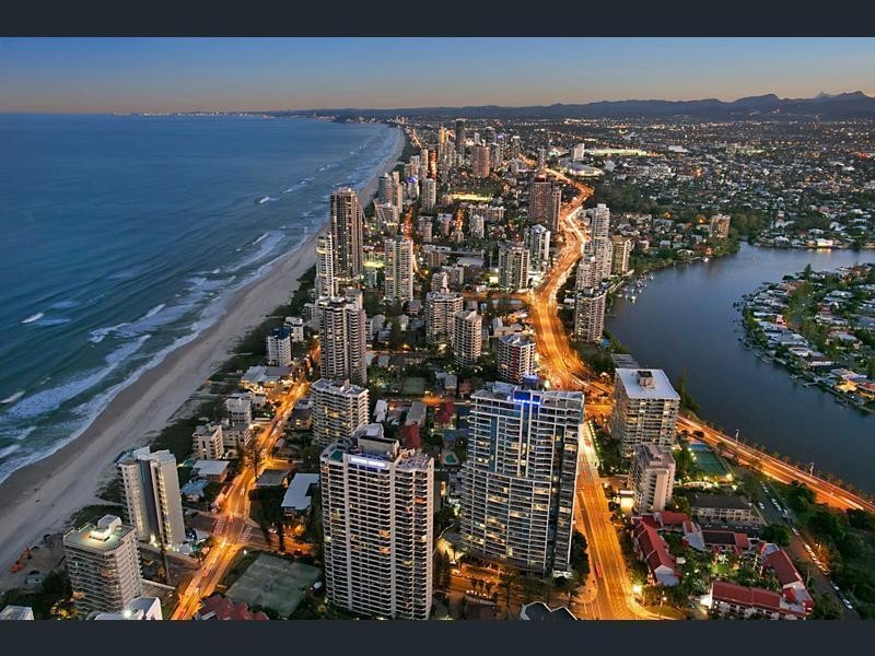 7102/9 Hamilton Avenue, Surfers Paradise QLD 4217