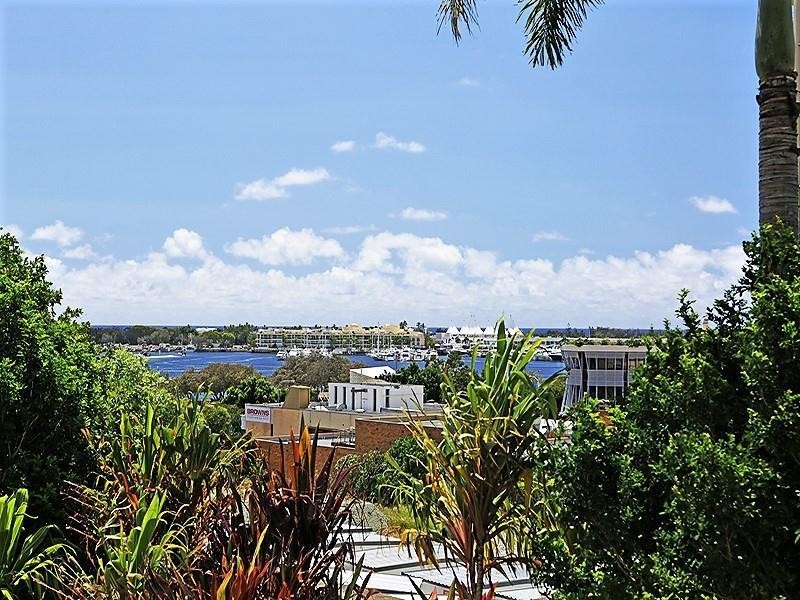 202/105 Scarborough Street, Southport QLD 4215