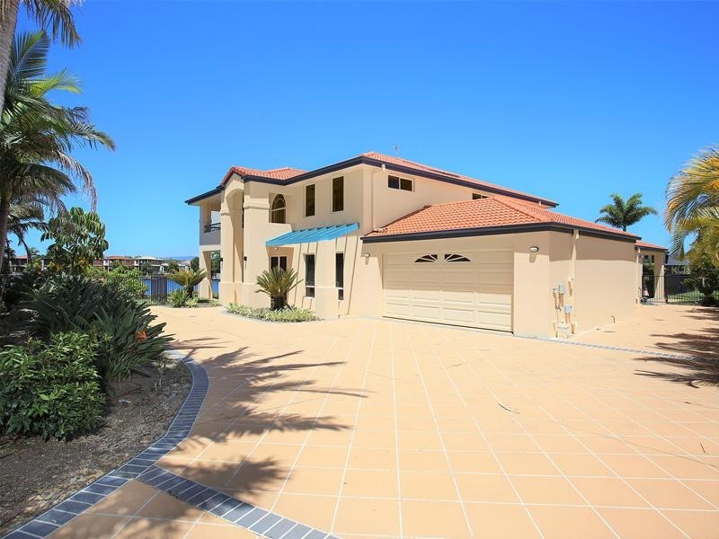 26 Sabrina Avenue, Helensvale QLD 4212