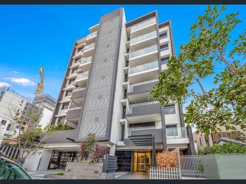 101/13-15 Norman Street, Southport QLD 4215