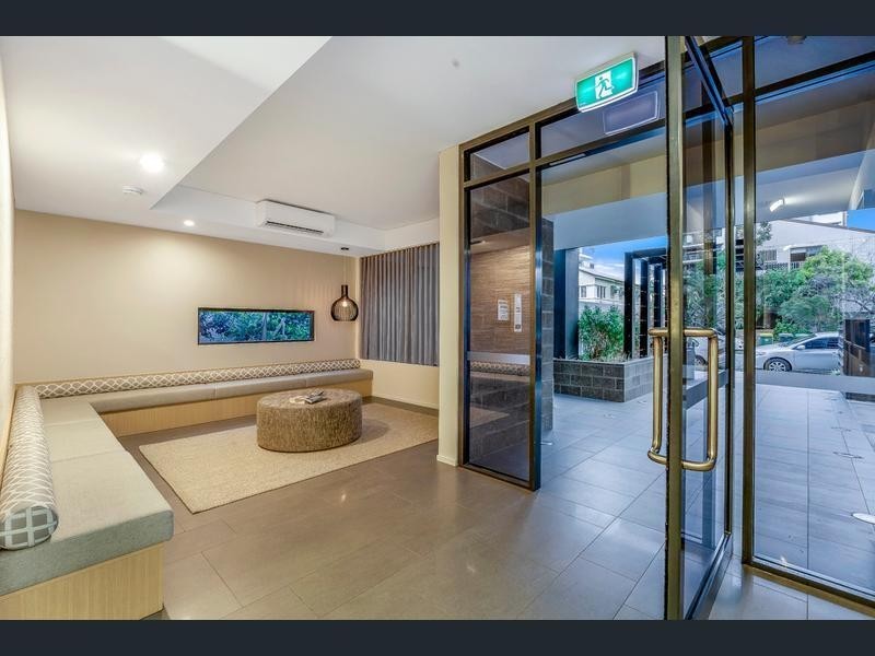 101/13-15 Norman Street, Southport QLD 4215