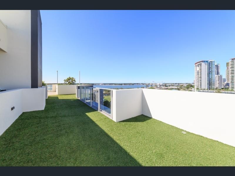101/13-15 Norman Street, Southport QLD 4215