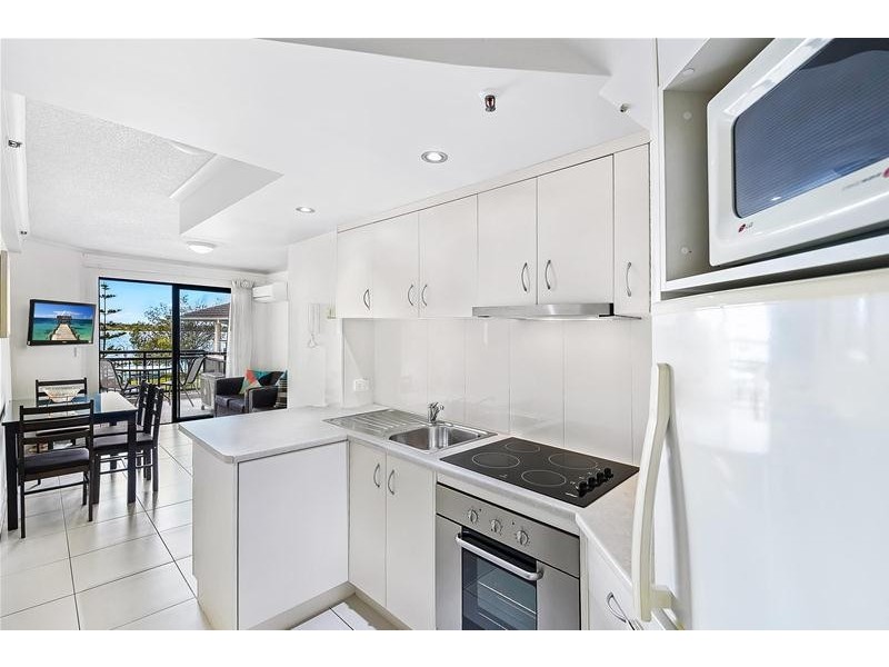 28/452 Marine Parade, Biggera Waters QLD 4216