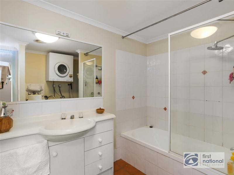 48/45 Pohlman Street, Southport QLD 4215