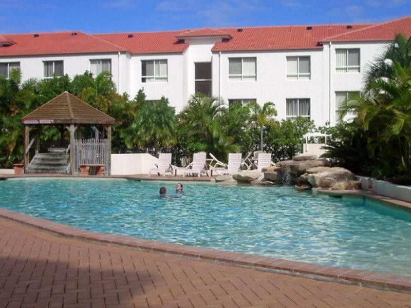 15/106 Marine Parade, Southport QLD 4215