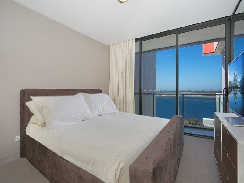 1603/438 Marine Parade, Biggera Waters QLD 4216