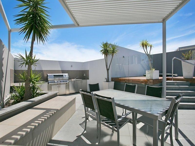 1603/438 Marine Parade, Biggera Waters QLD 4216