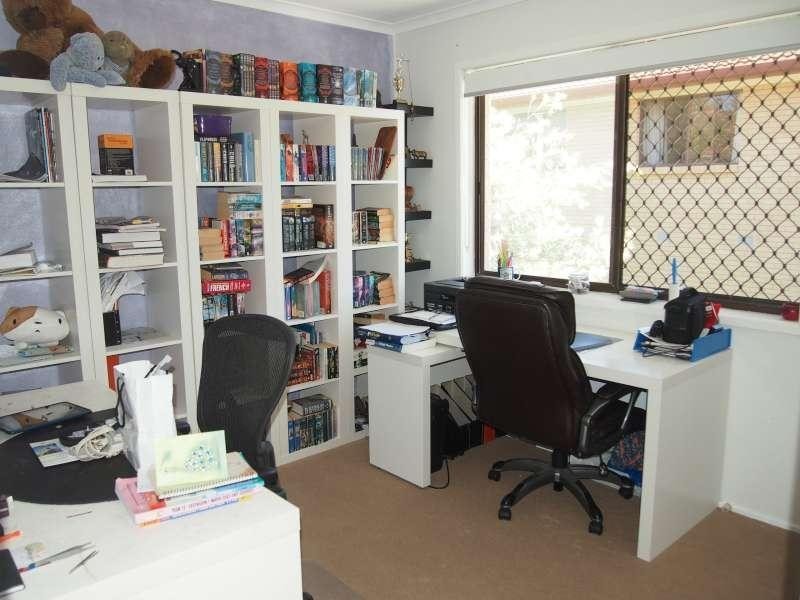 11 Caroline Avenue, Southport QLD 4215