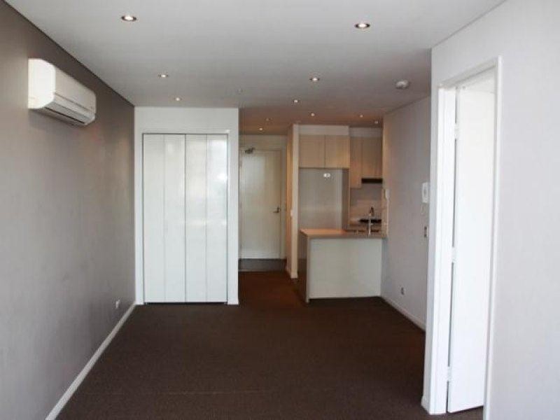 1101/2 Aqua Street, Southport QLD 4215