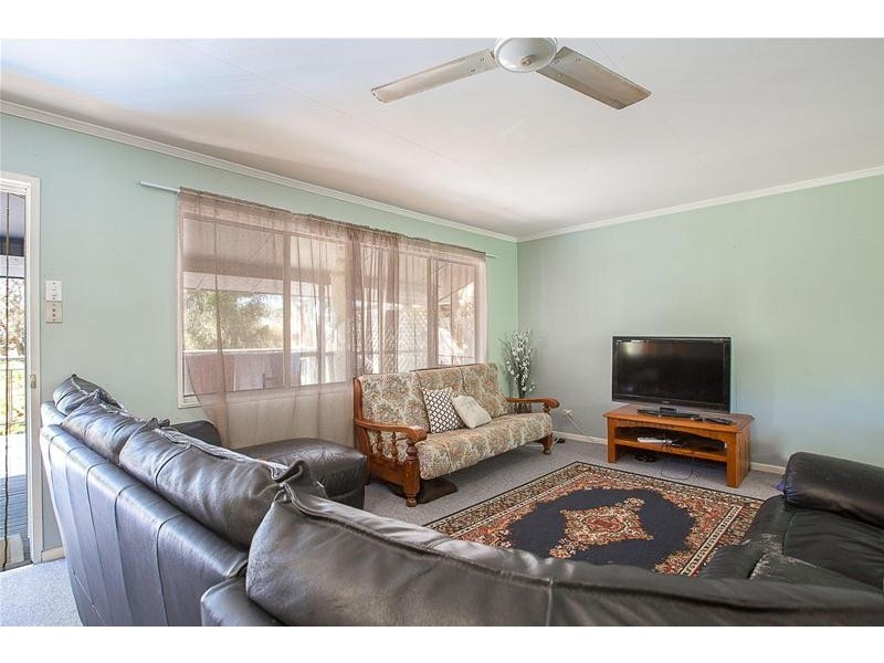 20 Ashbourne Terrace, Biggera Waters QLD 4216