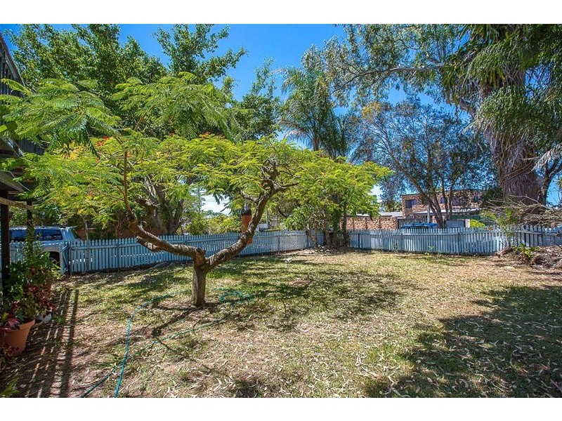 20 Ashbourne Terrace, Biggera Waters QLD 4216