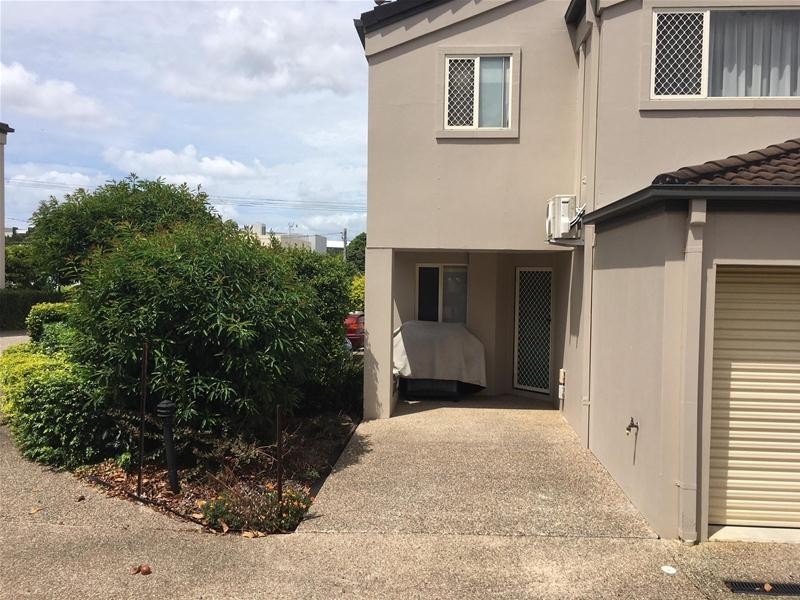 3/97-99 Eugaree Street, Southport QLD 4215