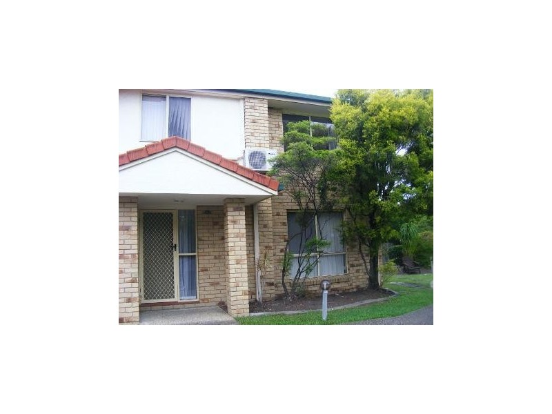 2/106 Pohlman Street, Southport QLD 4215