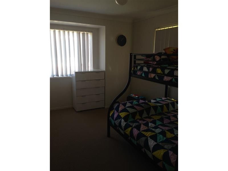 2/106 Pohlman Street, Southport QLD 4215