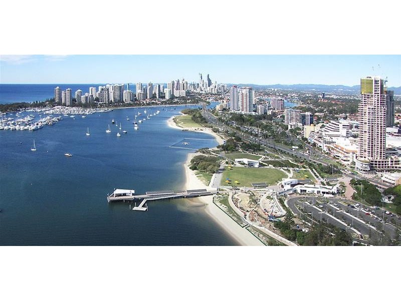 17 Wyndham Avenue, Southport QLD 4215