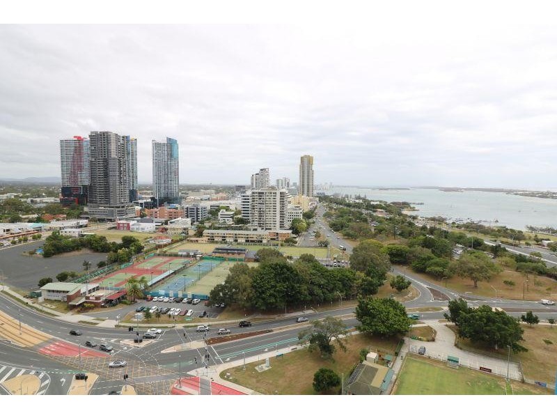 2103/1 Como Crescent, Southport QLD 4215