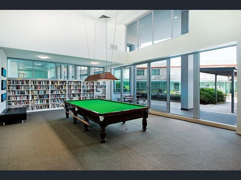 2103/1 Como Crescent, Southport QLD 4215