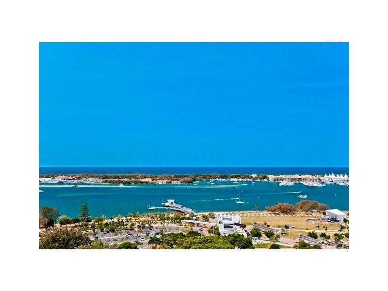 257/105 Scarborough Street, Southport QLD 4215